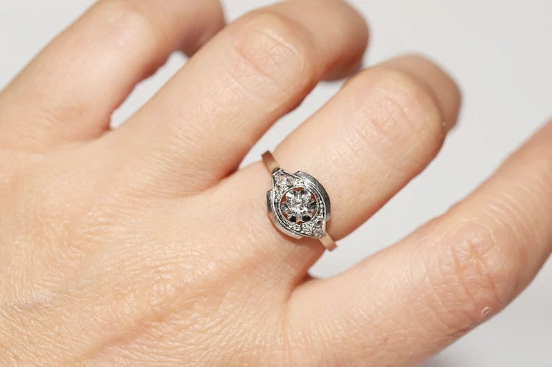 Antique Art Deco 18K Gold Diamond Ring – Circa 1930s